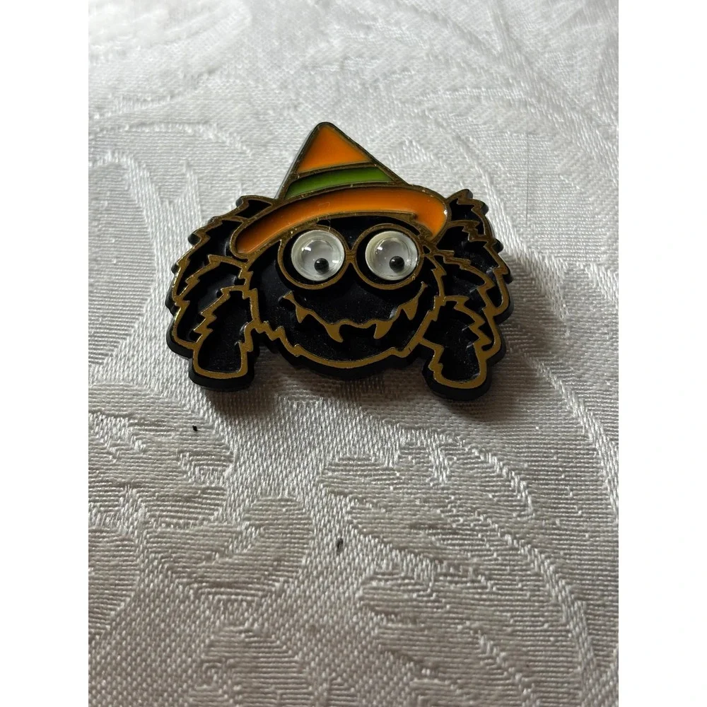 Hallmark spooky clasp